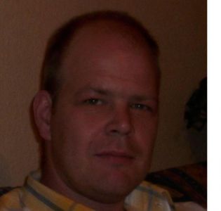 OLIVER, 48 Jahre aus 26427 ESENS